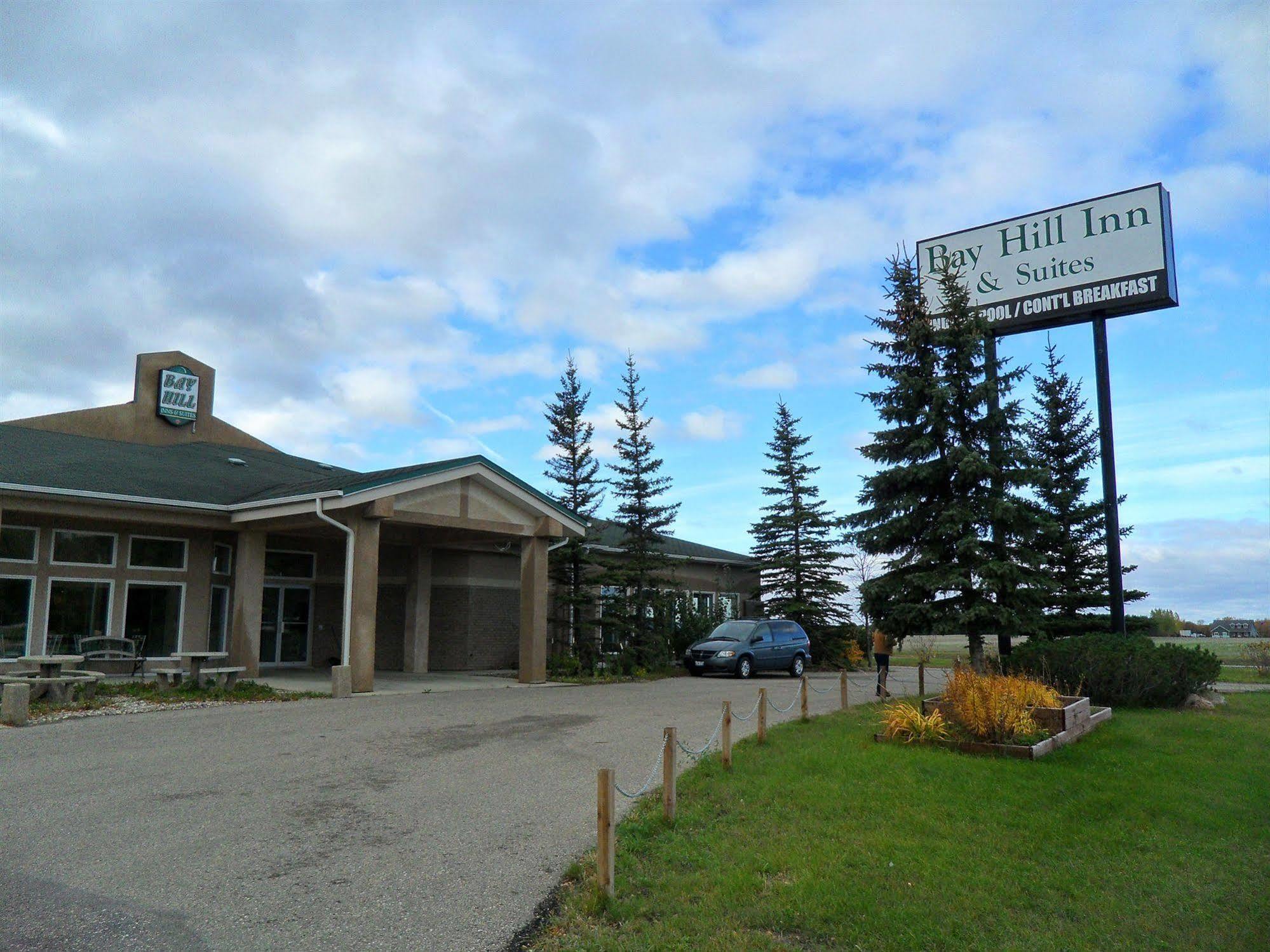 Bay Hill Inns & Suites Neepawa 외부 사진
