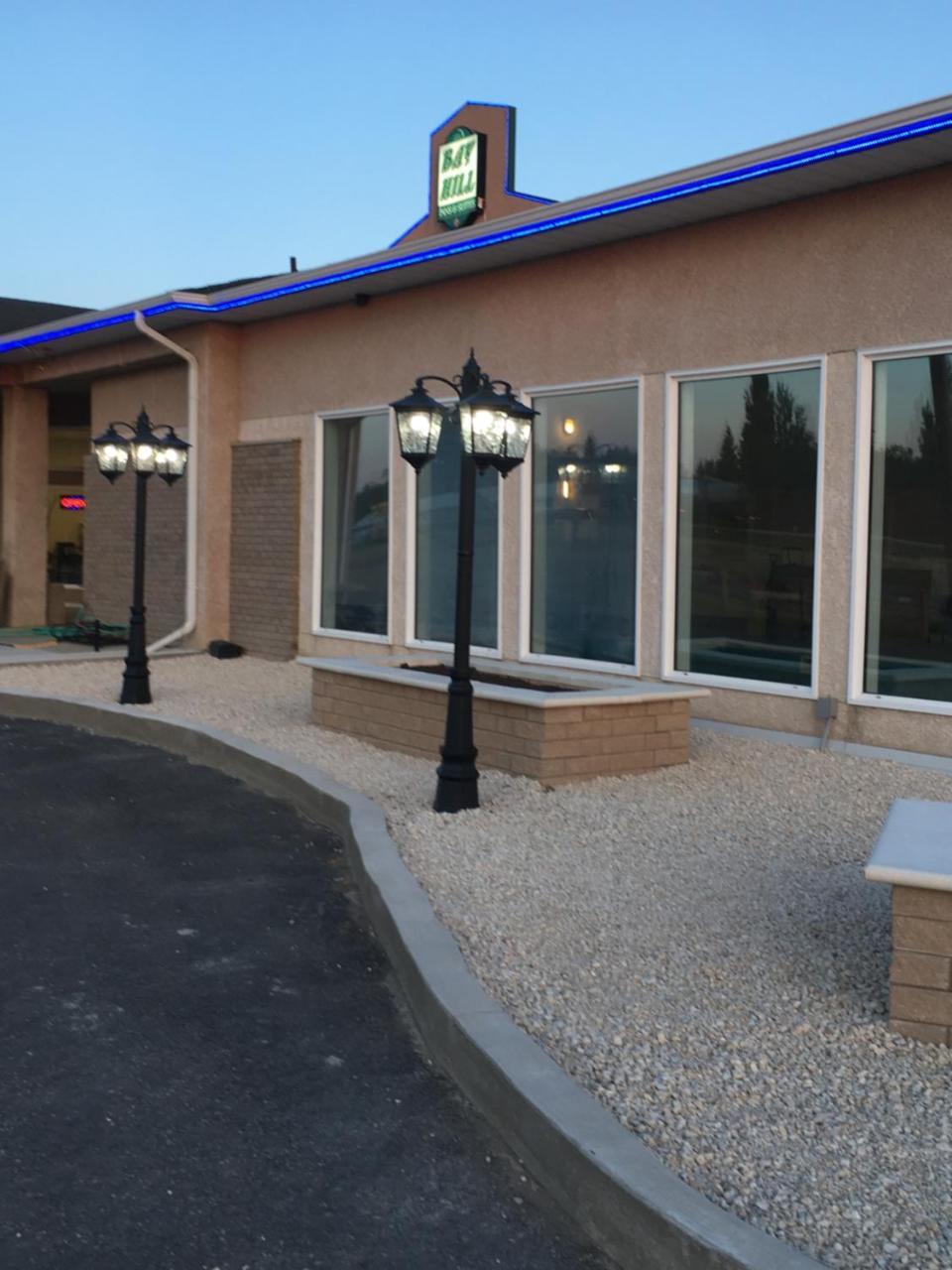 Bay Hill Inns & Suites Neepawa 외부 사진